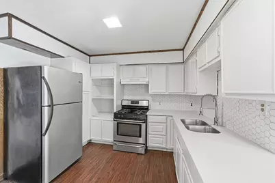 5326 Wenda Street, Houston, TX 77033 - Photo 16