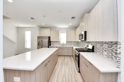 18716 Centro Main Street #B, Shenandoah, TX 77385 - Photo 6