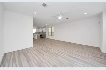 18716 Centro Main Street #B, Shenandoah, TX 77385 - Photo 16