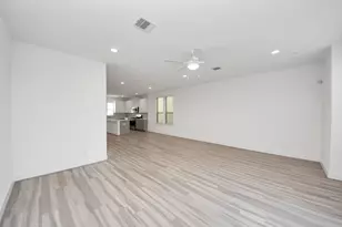 18716 Centro Main St, Shenandoah, TX 77385 - Photo 16