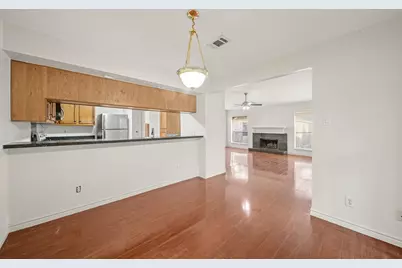 8100 Cambridge Street #6, Houston, TX 77054 - Photo 10