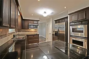 2074 Shadow Rock Dr, Houston, TX 77339 - Photo 6