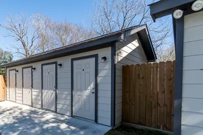 207 N Poplar Street #B, Tomball, TX 77375 - Photo 20