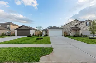 29051 Tall Wildgrass Ct, Hockley, TX 77447 - Photo 2