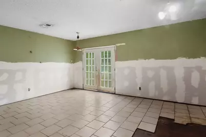 4717 17th Street, Bacliff, TX 77518 - Photo 10