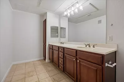 7575 Kirby Drive #1412, Houston, TX 77030 - Photo 10