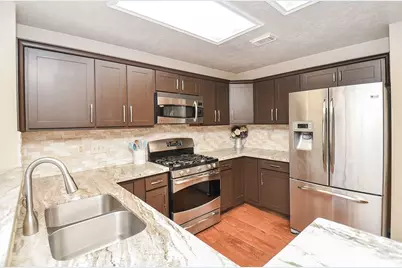 15911 Surrey Woods Drive, Friendswood, TX 77546 - Photo 18