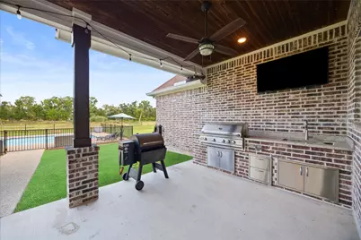 32019 Bayou Bend, Richwood, TX 77515 - Photo 34