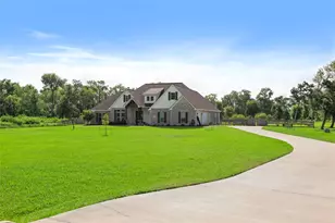 32019 Bayou Bnd, Richwood, TX 77531 - Photo 2