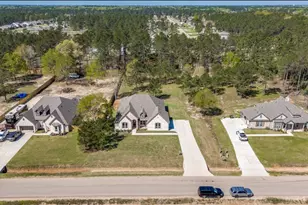 9741 Hardin St, Conroe, TX 77303 - Photo 2