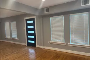 515 Caplin St, Houston, TX 77022 - Photo 2