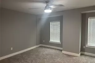 515 Caplin St, Houston, TX 77022 - Photo 10