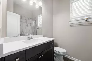 8419 Hunterwyck Ln, Baytown, TX 77521 - Photo 22