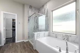 8419 Hunterwyck Ln, Baytown, TX 77521 - Photo 12