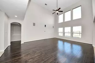 4919 Blackwater Ln, Sugar Land, TX 77479 - Photo 8