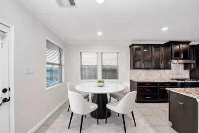 4919 Blackwater Lane, Sugar Land, TX 77479 - Photo 10