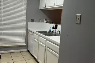 3745 Thistlemont Dr, Houston, TX 77042 - Photo 12