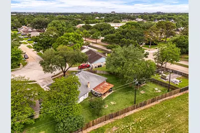 1103 Pinecroft Drive, Sugar Land, TX 77498 - Photo 26