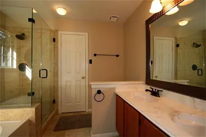 7 Thrush Grove Place, The Woodlands, TX 77381 - Photo 10
