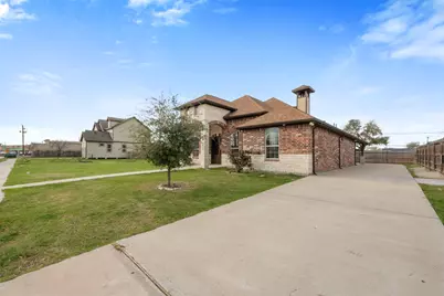 225 Kalmer Street, Pasadena, TX 77502 - Photo 2