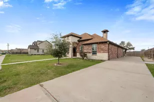 225 Kalmer St, Pasadena, TX 77502 - Photo 2