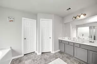 2918 Silverhorn Ln, Rosenberg, TX 77471 - Photo 32
