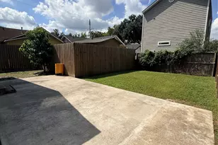 311 N Nagle St, Houston, TX 77003 - Photo 8