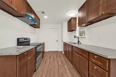 13327 N Thorntree Drive, Houston, TX 77015 - Photo 10