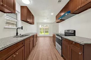 13327 N Thorntree Dr, Houston, TX 77015 - Photo 12