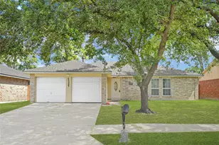13327 N Thorntree Dr, Houston, TX 77015 - Photo 2