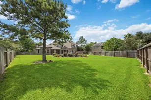 15711 Sandy Falls Ct, Houston, TX 77044 - Photo 44