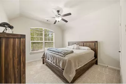 15711 Sandy Falls Court, Houston, TX 77044 - Photo 32