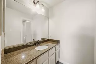 15711 Sandy Falls Ct, Houston, TX 77044 - Photo 30