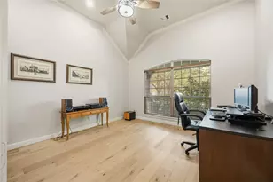 15711 Sandy Falls Ct, Houston, TX 77044 - Photo 22