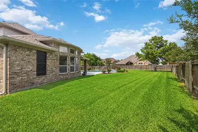 15711 Sandy Falls Court, Houston, TX 77044 - Photo 46