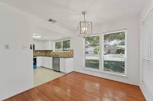 1103 Ashdale Dr, Sugar Land, TX 77498 - Photo 12