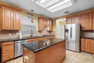 1627 Cantigny Ln, Katy, TX 77450 - Photo 8