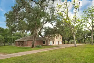 3836 Brazos River Rd, Jones Creek, TX 77541 - Photo 2