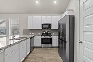 8427 Baywatch Cir, Baytown, TX 77523 - Photo 8