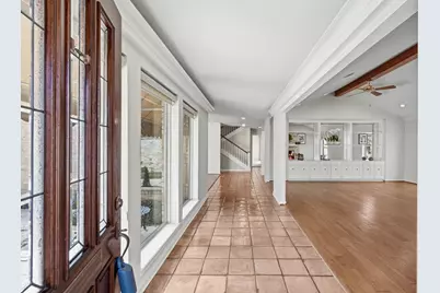 10331 Lynbrook Hollow Street, Houston, TX 77042 - Photo 2