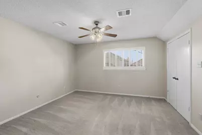10331 Lynbrook Hollow Street, Houston, TX 77042 - Photo 22