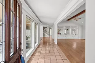 10331 Lynbrook Hollow St, Houston, TX 77042 - Photo 4