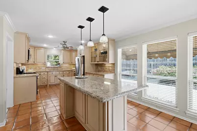 10331 Lynbrook Hollow Street, Houston, TX 77042 - Photo 10