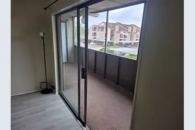 3025 Walnut Bend Lane #21, Houston, TX 77042 - Photo 10