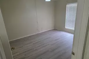 3025 Walnut Bend Ln, Houston, TX 77042 - Photo 28