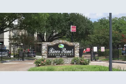 3025 Walnut Bend Lane #21, Houston, TX 77042 - Photo 1