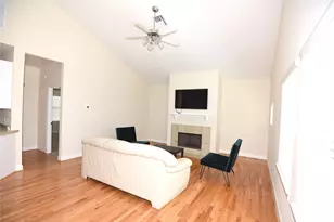 11607 Main Pine Dr, Houston, TX 77025 - Photo 4