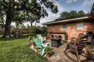 6222 Lindyann Ln, Houston, TX 77008 - Photo 32