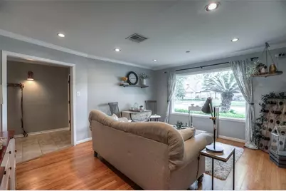 6222 Lindyann Lane, Houston, TX 77008 - Photo 8