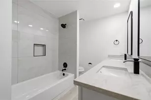 9918 Sagegreen Dr, Houston, TX 77089 - Photo 36